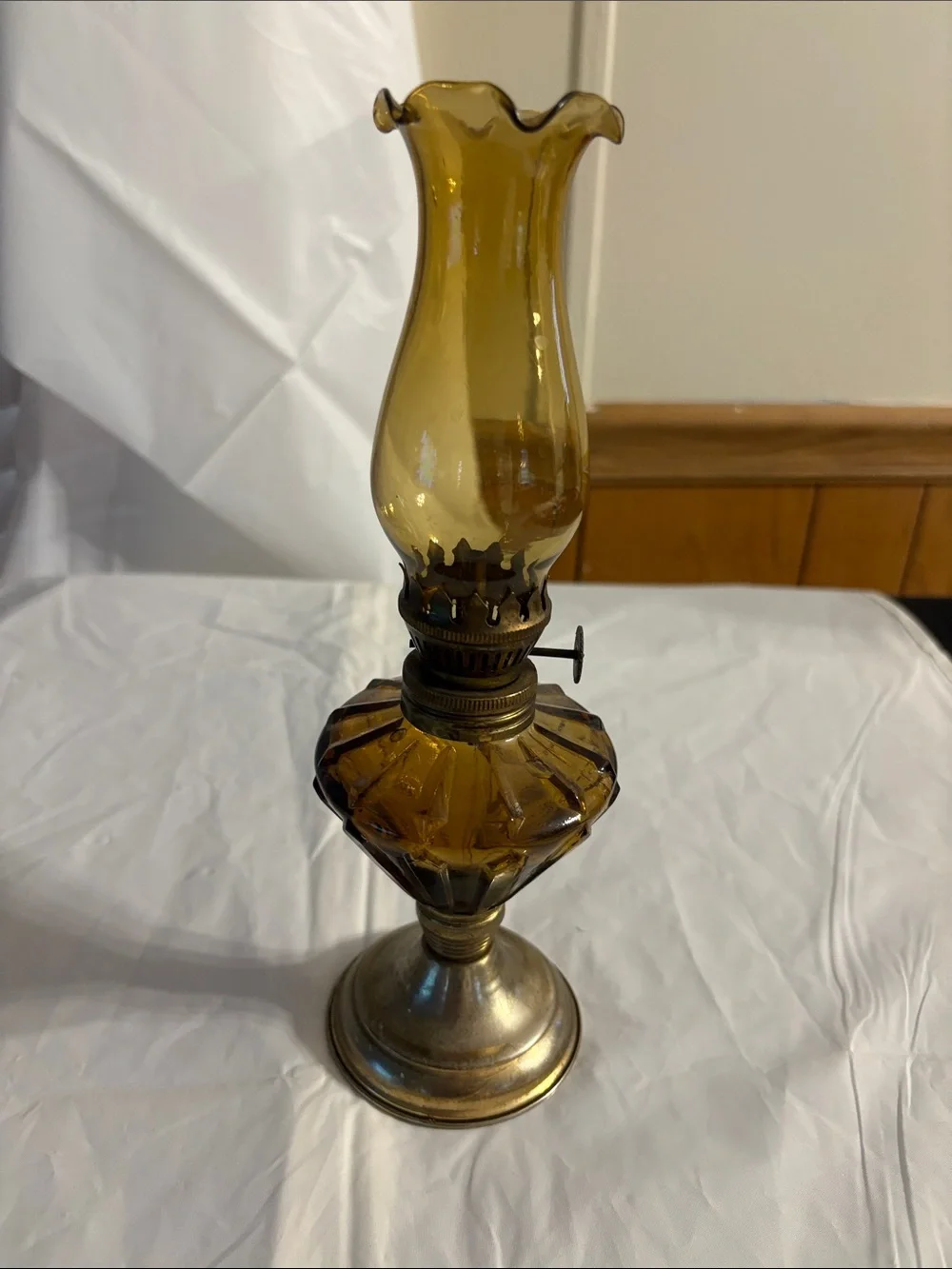 Vintage Amber Glass Vintage-Style Oil Lamp Home Accent 10”